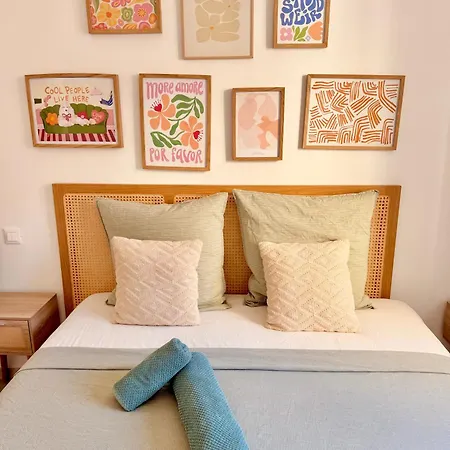 Chic & Cosy Proche Apartment *
