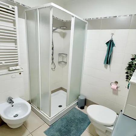 Chic & Cosy Proche Apartment *