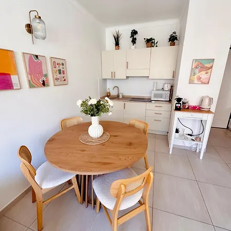Διαμέρισμα Chic & Cosy Proche *